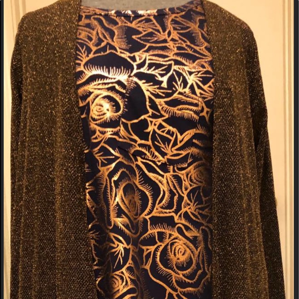 Lularoe (outfit) Elegant Carly